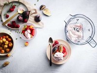 Ingredient-Preserving Mixing Containers Image 4