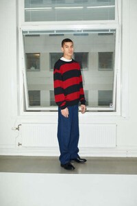Sportswear-Inspired Modern Menswear Image 7