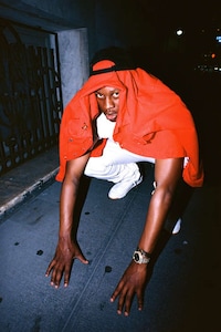 Youth-Focused Unisex Fashion Styles Image 2