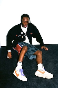 Youth-Focused Unisex Fashion Styles Image 8