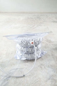 Vacuum-Sealed Sofas Image 3