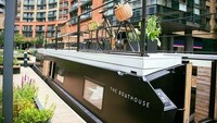 Rustic Luxury Boathouses Image 8
