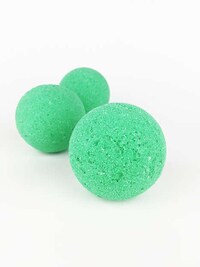Anxiety-Reducing CBD Bath Bombs Image 4