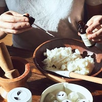 Multifaceted Skin Salves Image 3