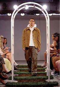 Garden-Themed Runway Shows Image 4