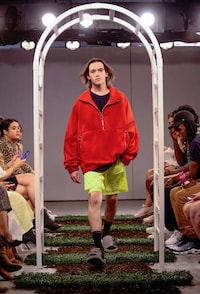 Garden-Themed Runway Shows Image 6