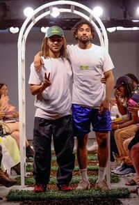 Garden-Themed Runway Shows Image 8