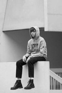 Urban Contemporary Fashion Collections Image 5