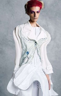 Distorted Avant-Garde Lookbooks Image 7