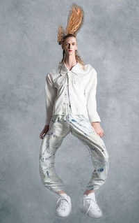 Distorted Avant-Garde Lookbooks Image 8