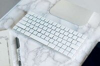 Ultra-Minimalist Wireless Keyboards Image 4