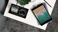 Multi-Device Desktop Chargers Image 2