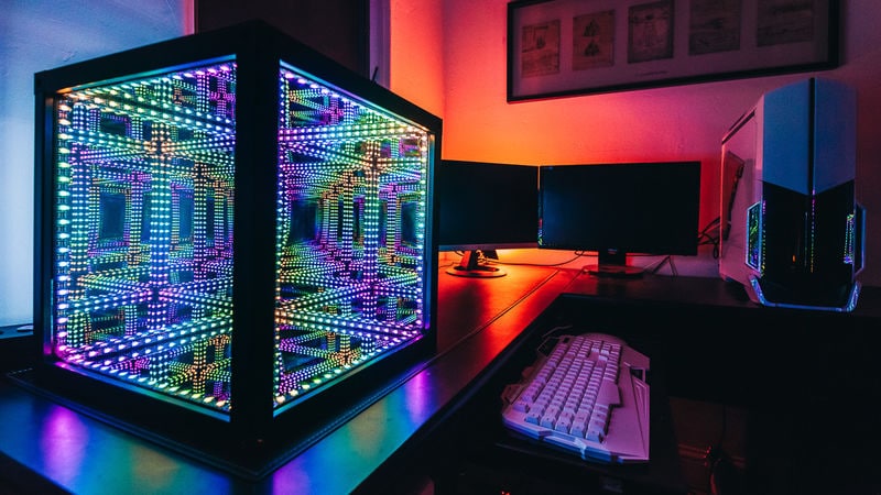 Hi-Tech Art Cubes