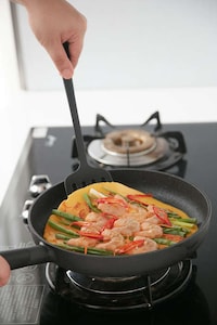 Demure Designer Cooking Pots Image 7