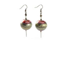 Bottle Top Baubles Image 4