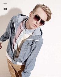 Casual Chic Male Fashion Image 4