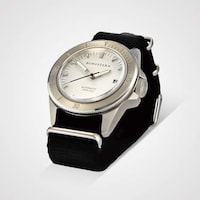 Limited-Edition Dive Watches Image 6