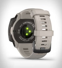 Rugged Military Grade Smartwatches Image 6