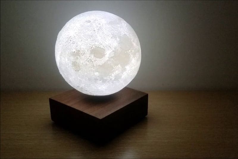 Levitating Lunar Lamps