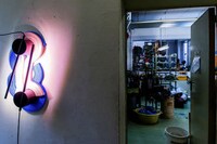Artistically Curved Wall Lamps Image 3