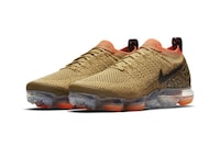 Leopard-Themed Running Shoes Image 2