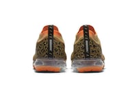 Leopard-Themed Running Shoes Image 3