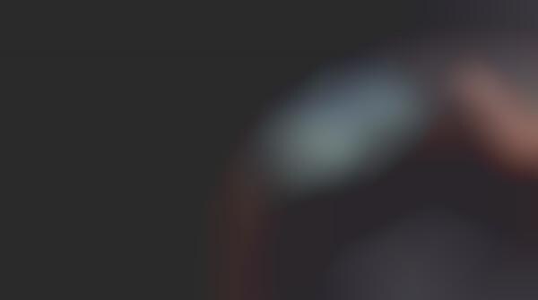 Detachable Controller Smartphones