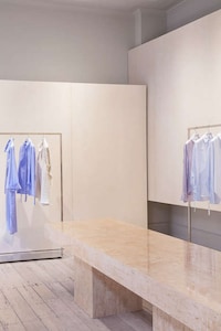 Minimalist Boutique Store Interiors Image 7