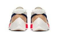 Retro Foam-Cushioned Running Shoes Image 4