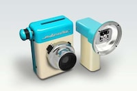 Hand-Powered Instant Cameras Image 2