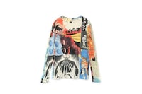 Manga-Inspired Unisex Apparel Image 4