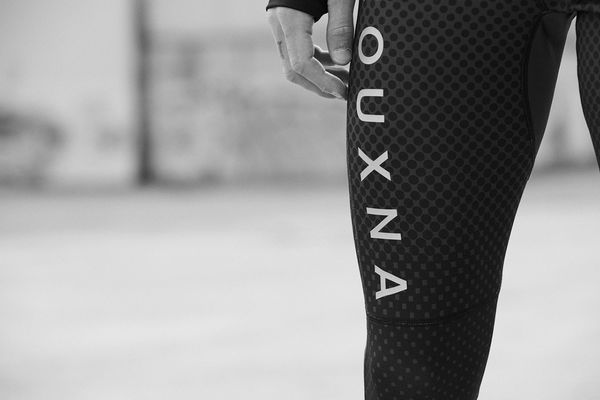 Community-Supporting Performance Running Wear Image 2