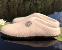 Healthy Wool-Made House Shoes Image 2
