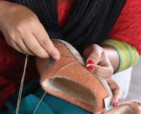 Healthy Wool-Made House Shoes Image 3