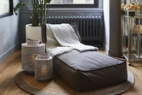 Branded Botanical Work Spaces Image 3