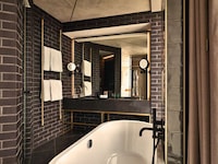 Extravagantly Luxe Amsterdam Hotels Image 4