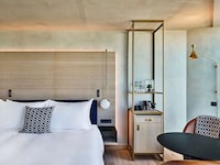 Extravagantly Luxe Amsterdam Hotels Image 5