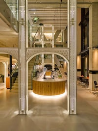 Extravagantly Luxe Amsterdam Hotels Image 8