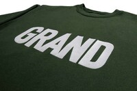 Minimalist High-Performance Skatewear Image 5
