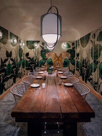 Cross-Cultural Dim Sum Restaurant Image 8