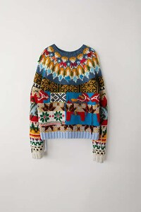 Colourful Cozy Hand-Knit Sweaters Image 3