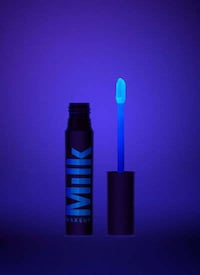 Blacklight Makeup Kits Image 2
