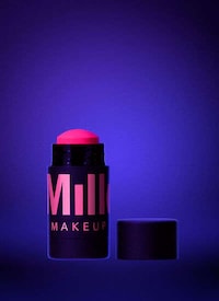 Blacklight Makeup Kits Image 3