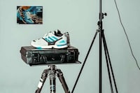 80s-Inspired Studded Runners Image 3