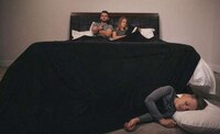 Oversized Family-Friendly Blankets Image 5