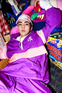 K-Pop Star-Modeled Baseball Apparel Image 3