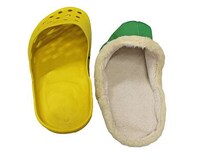 Cozy Slipper-Inspired Pet Beds Image 8