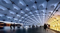Elegant Glacier-Inspired Metro Stations Image 3