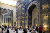 Expansive Island Galleries Image 8
