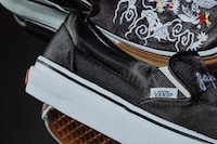 Jacket Graphic-Informed Shoes Image 3